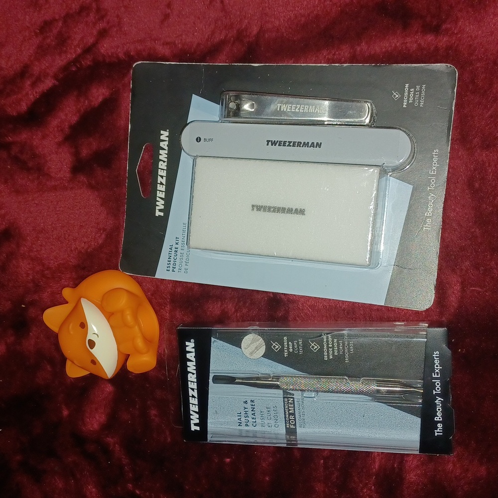 🆕️Tweezerman Essential Pedicure Kit and Nail Pushy & Cleaner